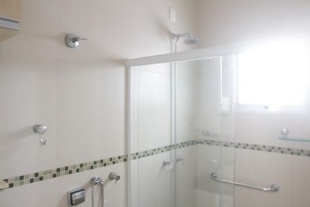 Casa à venda com 220m², 3 quartos e 2 vagasBanheiro da Suíte