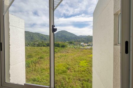 Apartamento à venda com 43m², 2 quartos e 1 vaga Apartamento à venda com 43m², 2 quartos e 1 vagaVista