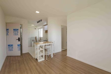 Apartamento à venda com 43m², 2 quartos e 1 vaga Apartamento à venda com 43m², 2 quartos e 1 vagaSala