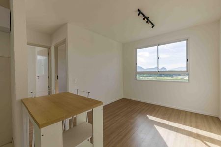 Apartamento à venda com 43m², 2 quartos e 1 vaga Apartamento à venda com 43m², 2 quartos e 1 vagaSala