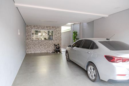 Casa à venda com 250m², 5 quartos e 2 vagas Casa à venda com 250m², 5 quartos e 2 vagasGaragem