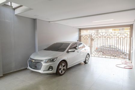 Casa à venda com 250m², 5 quartos e 2 vagas Casa à venda com 250m², 5 quartos e 2 vagasGaragem