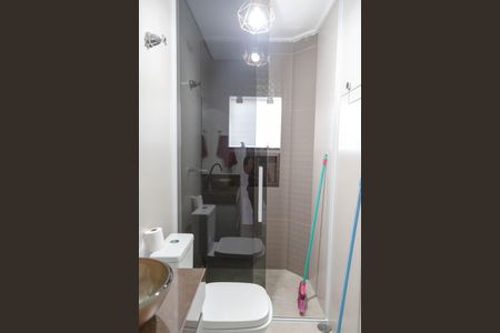 Casa à venda com 250m², 5 quartos e 2 vagas Casa à venda com 250m², 5 quartos e 2 vagasBanheiro