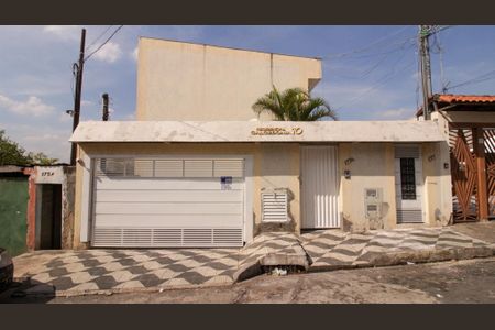 Casa de condomínio à venda com 90m², 2 quartos e 1 vaga Casa de condomínio à venda com 90m², 2 quartos e 1 vagaFachada