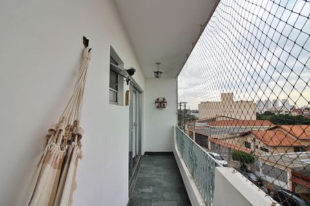 Apartamento à venda com 76m², 2 quartos e 1 vagaSala Sacada