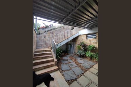 Casa à venda com 280m², 4 quartos e 5 vagasEntrada