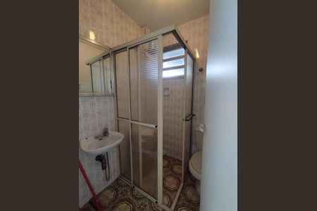 Casa à venda com 280m², 4 quartos e 5 vagasBanheiro de serviço