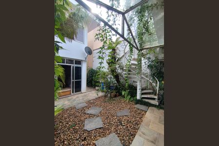 Casa à venda com 280m², 4 quartos e 5 vagasQuintal