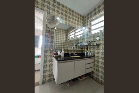 Casa à venda com 280m², 4 quartos e 5 vagasBanheiro 2