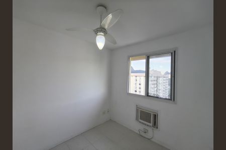 Apartamento para alugar com 73m², 3 quartos e 2 vagasQuarto 2