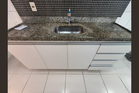 Apartamento para alugar com 73m², 3 quartos e 2 vagasBancada - Cozinha