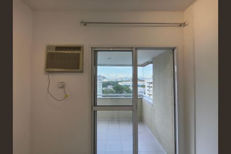Varanda - Sala de apartamento à venda com 3 quartos, 73m² em Camorim, Rio de Janeiro