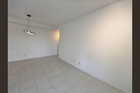 Sala de apartamento à venda com 3 quartos, 73m² em Camorim, Rio de Janeiro