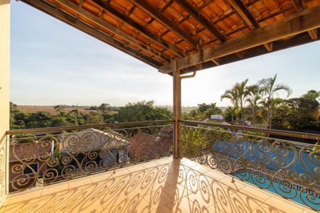 Casa à venda com 393m², 4 quartos e 4 vagasSacada Quarto