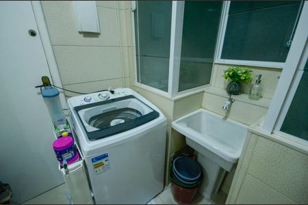 Apartamento à venda com 66m², 2 quartos e sem vaga Apartamento à venda com 66m², 2 quartos e sem vagaÁrea de Serviço