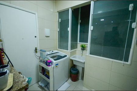 Apartamento à venda com 66m², 2 quartos e sem vaga Apartamento à venda com 66m², 2 quartos e sem vagaÁrea de Serviço