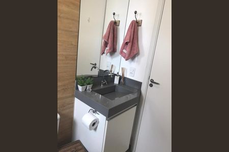 Apartamento à venda com 68m², 3 quartos e 2 vagasBanheiro