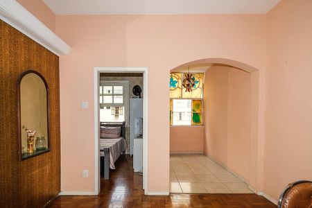 Apartamento à venda com 220m², 3 quartos e sem vaga Apartamento à venda com 220m², 3 quartos e sem vagaSala