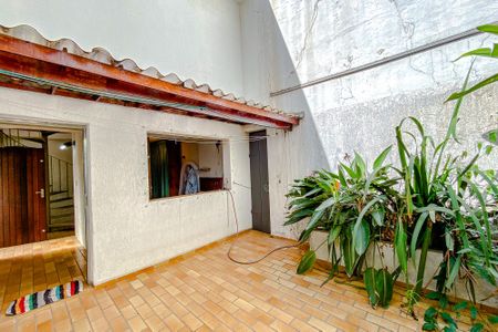 Casa à venda com 200m², 3 quartos e 2 vagasÁrea externa