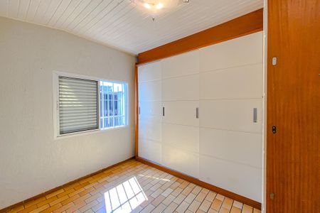 Casa à venda com 200m², 3 quartos e 2 vagasQuarto 2