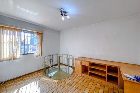 Casa à venda com 200m², 3 quartos e 2 vagasSuíte 