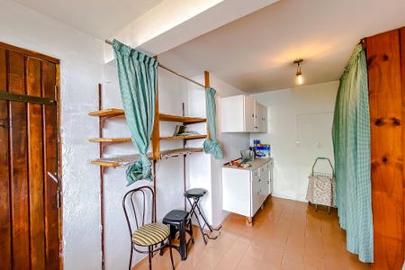 Casa à venda com 200m², 3 quartos e 2 vagasÁrea de Serviço