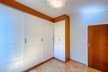 Casa à venda com 200m², 3 quartos e 2 vagasQuarto 2