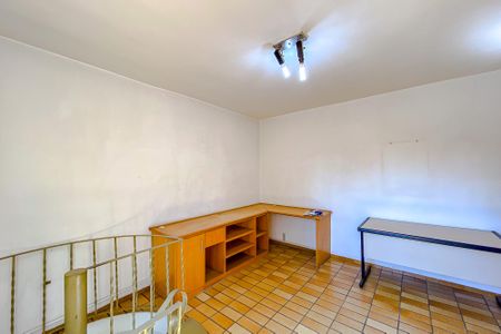 Casa à venda com 200m², 3 quartos e 2 vagasSuíte 