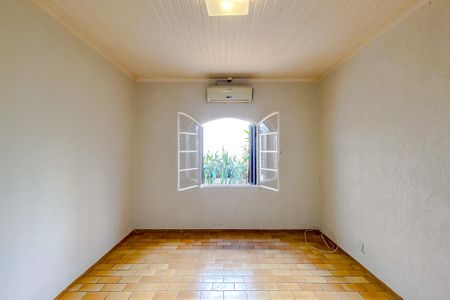 Casa à venda com 200m², 3 quartos e 2 vagasQuarto 1