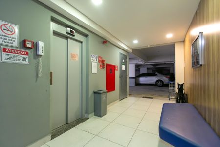 Apartamento para alugar com 30m², 1 quarto e sem vaga Apartamento para alugar com 30m², 1 quarto e sem vagaHall Social