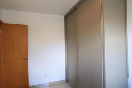 Apartamento à venda com 100m², 2 quartos e 2 vagas Apartamento à venda com 100m², 2 quartos e 2 vagasQuarto 2
