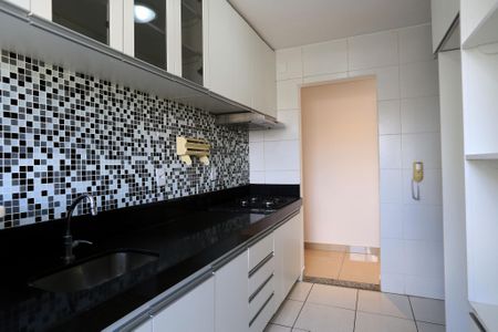 Apartamento à venda com 100m², 2 quartos e 2 vagas Apartamento à venda com 100m², 2 quartos e 2 vagasCozinha