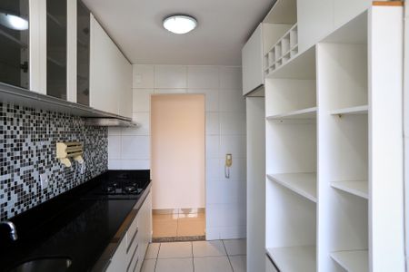 Apartamento à venda com 100m², 2 quartos e 2 vagas Apartamento à venda com 100m², 2 quartos e 2 vagasCozinha