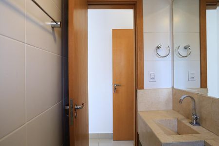 Apartamento à venda com 100m², 2 quartos e 2 vagas Apartamento à venda com 100m², 2 quartos e 2 vagasBanheiro do Quarto 1