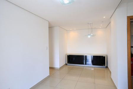 Apartamento à venda com 100m², 2 quartos e 2 vagas Apartamento à venda com 100m², 2 quartos e 2 vagasSala