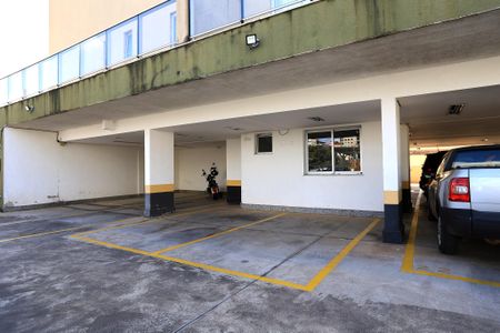 Apartamento à venda com 100m², 2 quartos e 2 vagas Apartamento à venda com 100m², 2 quartos e 2 vagasGaragem