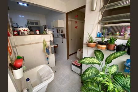 Apartamento à venda com 96m², 3 quartos e 1 vagaÁrea de Serviço