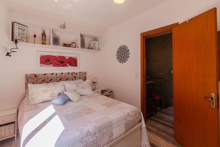 Casa de condomínio à venda com 70m², 2 quartos e 1 vagaQuarto 1