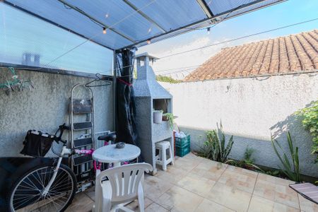 Casa de condomínio à venda com 70m², 2 quartos e 1 vagaÁrea externa