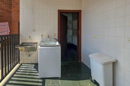 Apartamento para alugar com 500m², 5 quartos e 4 vagas Apartamento para alugar com 500m², 5 quartos e 4 vagasÁrea de serviço