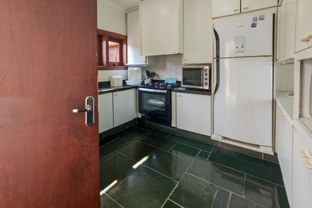 Apartamento para alugar com 500m², 5 quartos e 4 vagas Apartamento para alugar com 500m², 5 quartos e 4 vagasCozinha