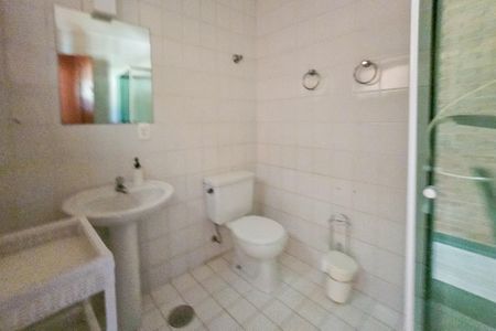 Apartamento para alugar com 500m², 5 quartos e 4 vagas Apartamento para alugar com 500m², 5 quartos e 4 vagasBanheiro 1