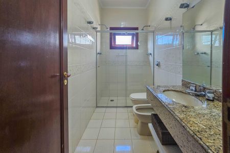 Apartamento para alugar com 500m², 5 quartos e 4 vagas Apartamento para alugar com 500m², 5 quartos e 4 vagasBanheiro da Suíte 3