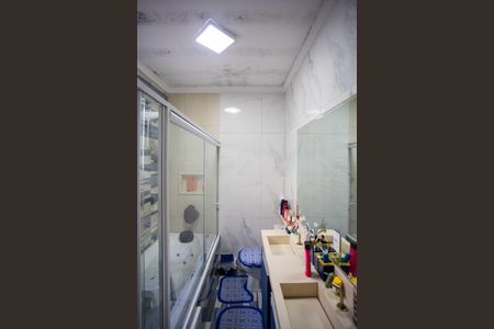 Casa à venda com 155m², 3 quartos e 4 vagasBanheiro da Suíte