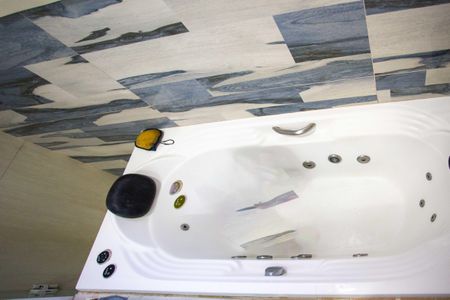 Casa à venda com 155m², 3 quartos e 4 vagasBanheiro da Suíte