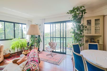 Apartamento à venda com 138m², 4 quartos e 3 vagas Apartamento à venda com 138m², 4 quartos e 3 vagasSala