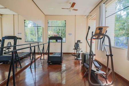 Apartamento à venda com 138m², 4 quartos e 3 vagas Apartamento à venda com 138m², 4 quartos e 3 vagasÁrea comum - Academia