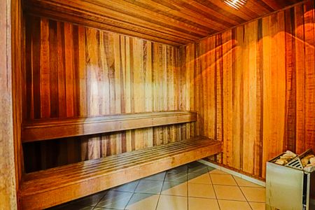 Apartamento à venda com 138m², 4 quartos e 3 vagas Apartamento à venda com 138m², 4 quartos e 3 vagasÁrea comum - Sauna
