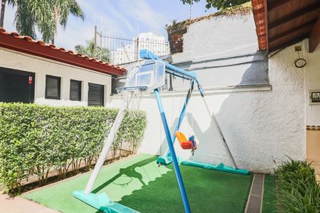 Apartamento à venda com 138m², 4 quartos e 3 vagas Apartamento à venda com 138m², 4 quartos e 3 vagasÁrea comum - Playground