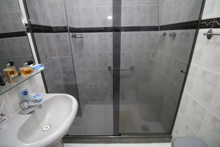 Apartamento à venda com 72m², 2 quartos e sem vagaBanheiro